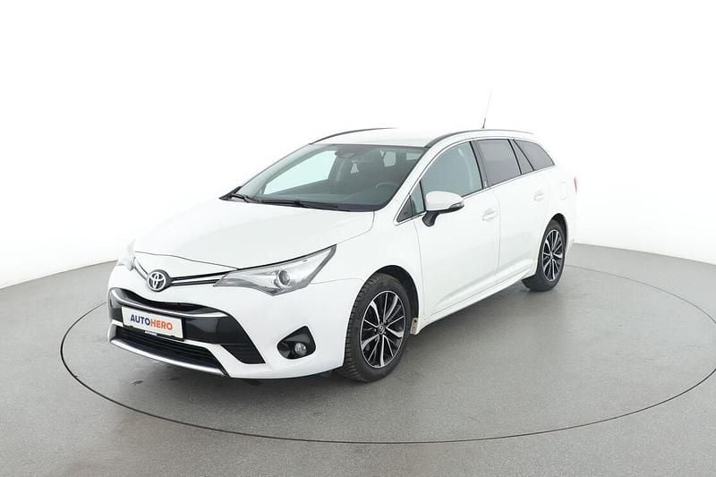 Weiß Gebraucht 2018 Toyota Avensis Team Kombi | 16.470 € (Fairer Preis) - Bild 1/3