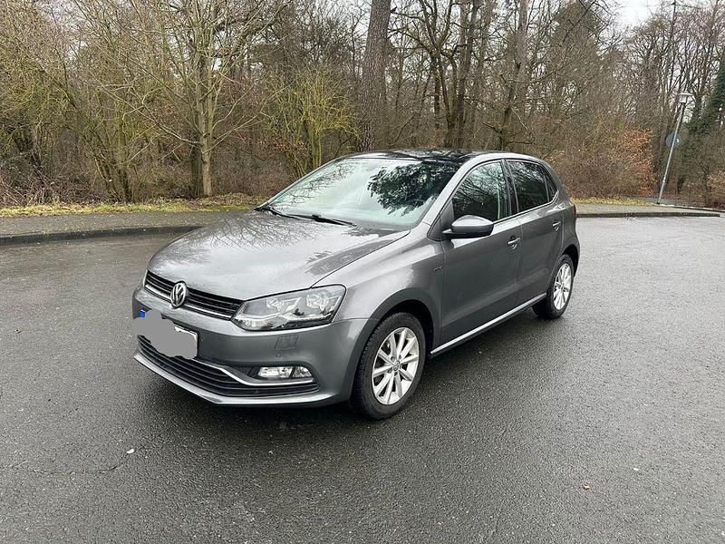 Gebraucht VW Polo LOUNGE 90 PS (66 kW) 2015 Grau Limousine