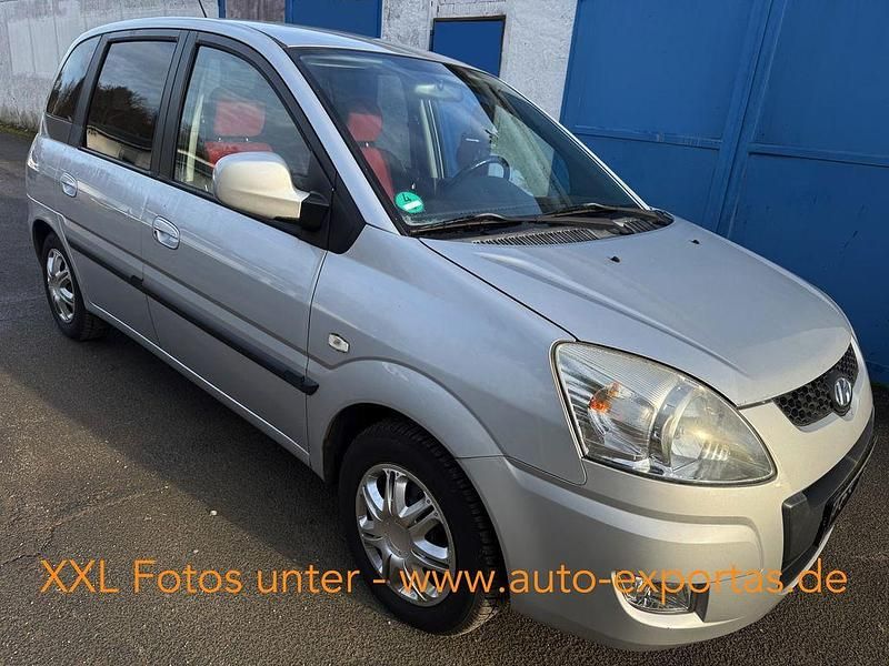 Silber (metallic) Gebraucht 2009 Hyundai Matrix Van / Kleinbus | 1.480 € (Fairer Preis) - Bild 1/4
