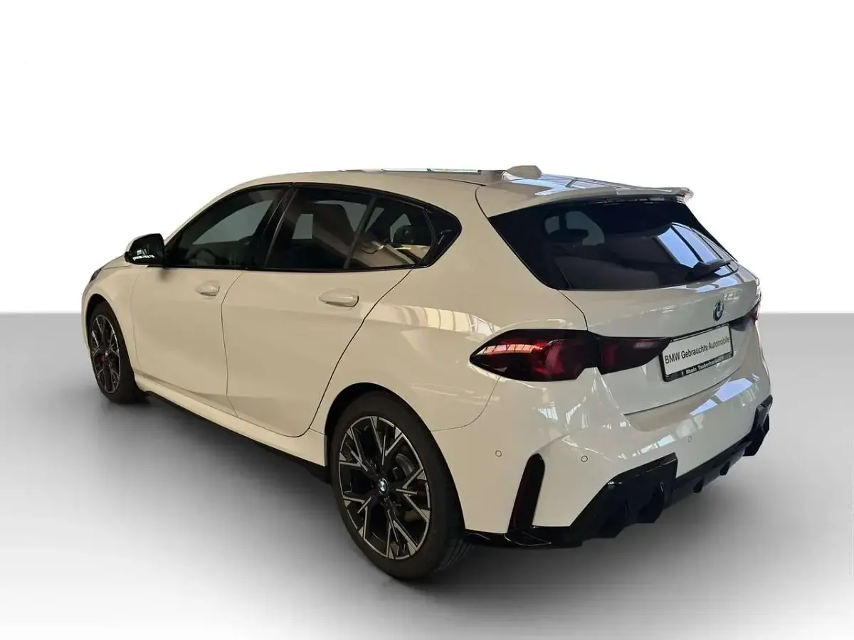 Gebraucht BMW 116 M Sport 122 PS (89 kW) 2025 Weiß Kleinwagen