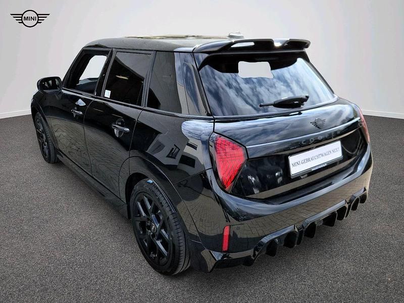 Usata Mini Cooper 114 kW (156 CV) 2025 Nero Utilitaria
