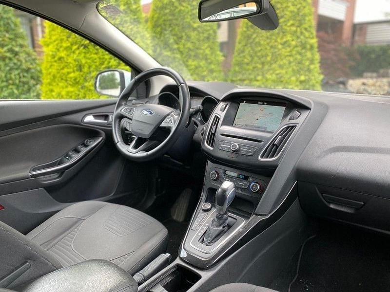 Używany Ford Focus Titanium 120 KM (88 kW) 2018 Biały Sedan/Limuzyna