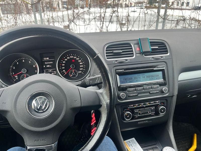 Gebraucht VW Golf VI Comfortline 86 PS (63 kW) 2011 Silber Kleinwagen