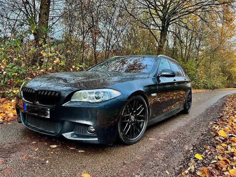 Grau Gebraucht 2012 BMW 535 M Sport Kombi | 14.999 € (Fairer Preis) - Bild 1/4