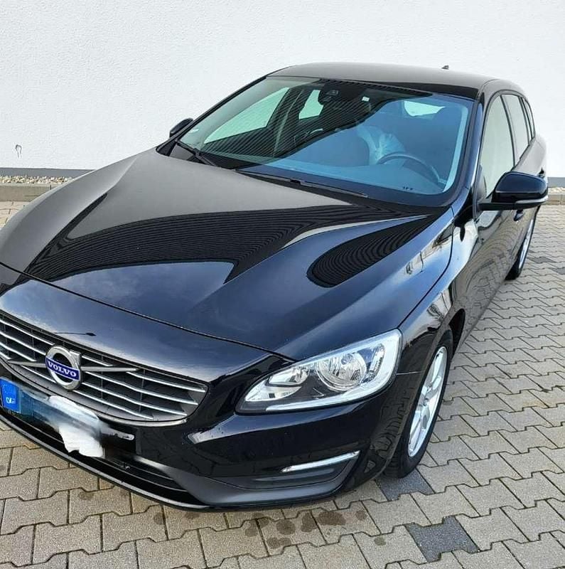 Schwarz Gebraucht 2013 Volvo V60 Kinetic Kombi | 6.999 € (Guter Preis) - Bild 1/4