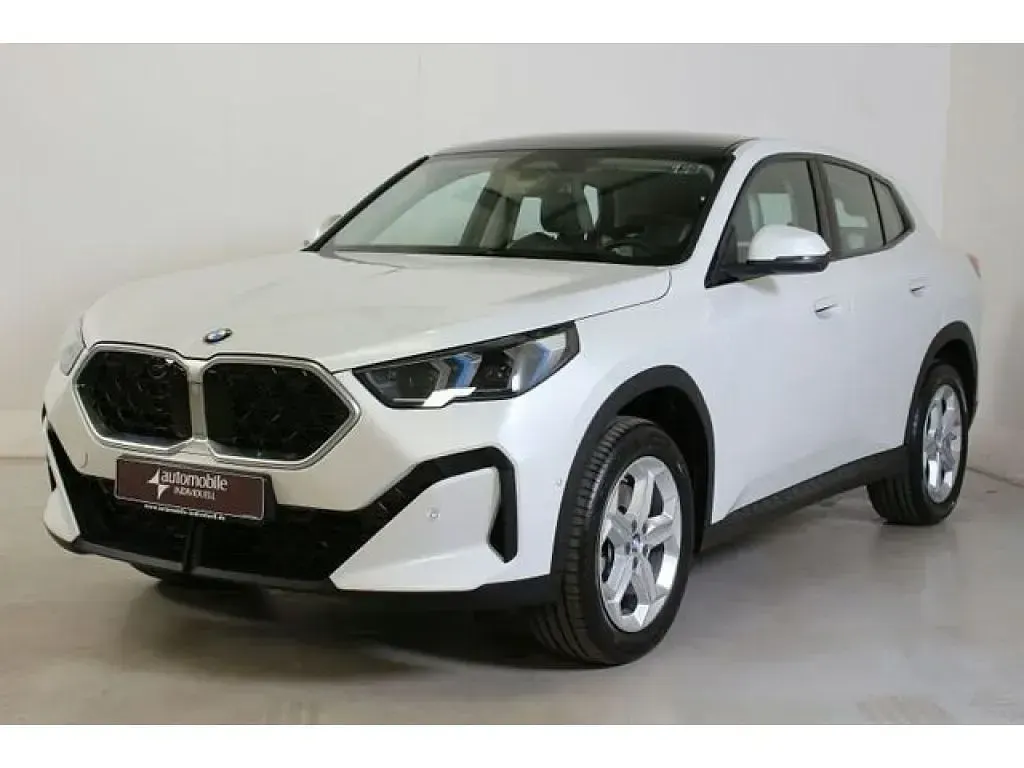Gebraucht BMW X2 Sport Line 170 PS (125 kW) 2025 Mineralweiss met. SUV