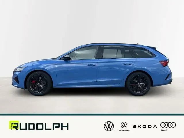 Neu Skoda Octavia RS 265 PS (194 kW) 2026 Italyblau Kombi