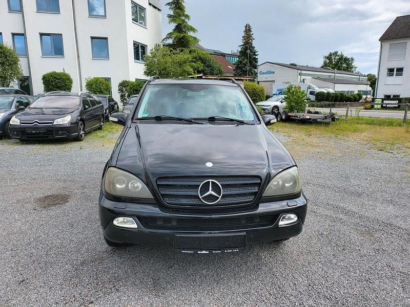 Schwarz Gebraucht 2003 Mercedes ML350 SUV | 5.100 € - Bild 1/4