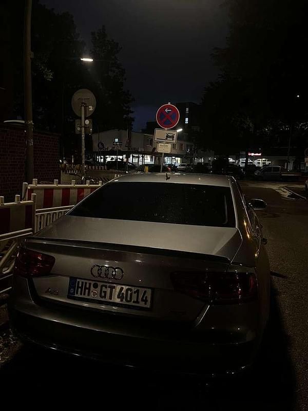 Gebraucht Audi A8 351 PS (258 kW) 2010 Grau Limousine