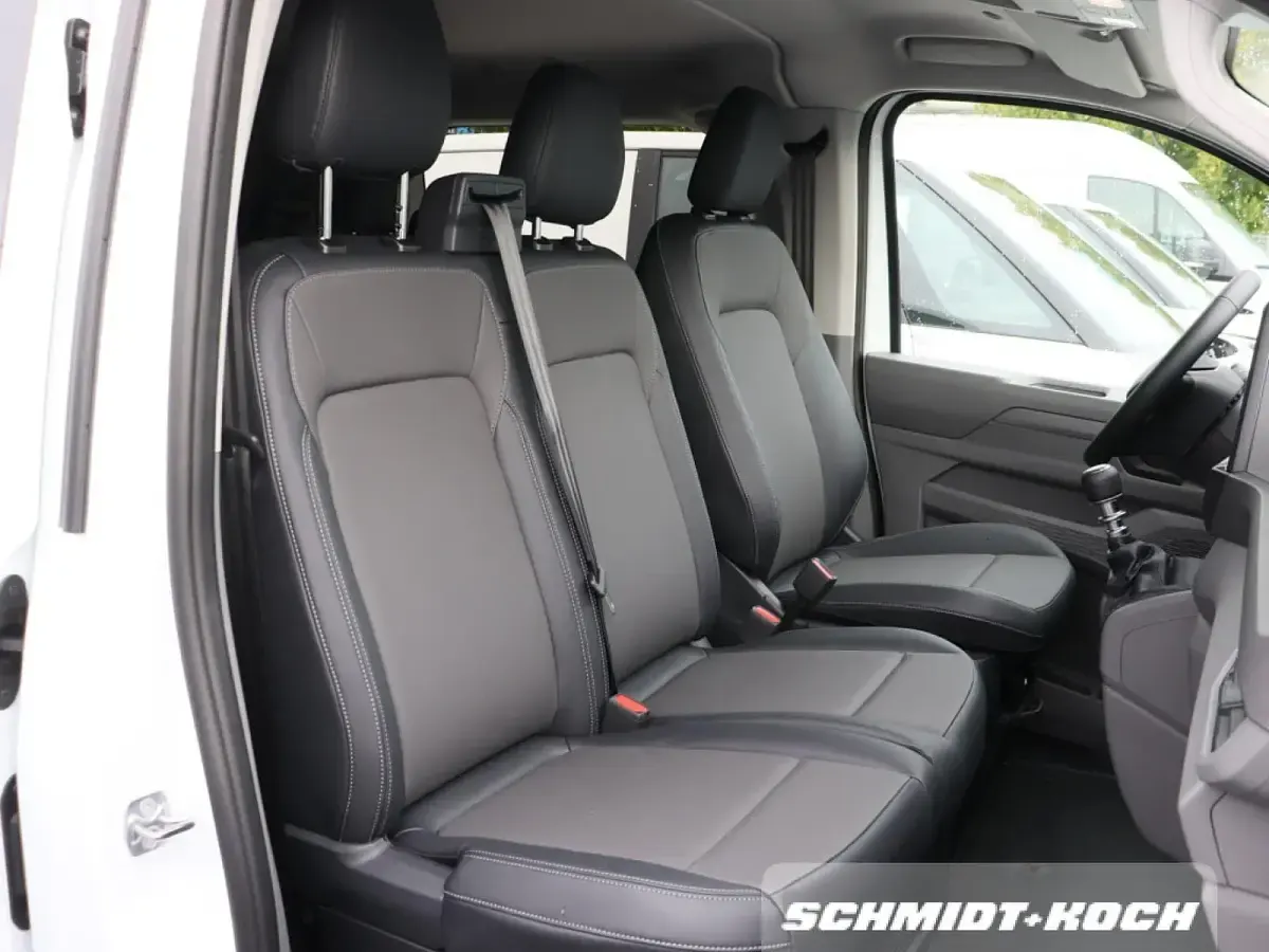 Neu VW T7 150 PS (110 kW) 2026 Clear white (weiß) Van