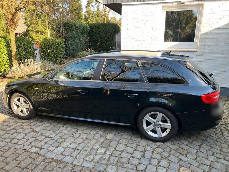 Gebraucht Audi A4 S-Line 177 PS (130 kW) 2013 Schwarz Kombi