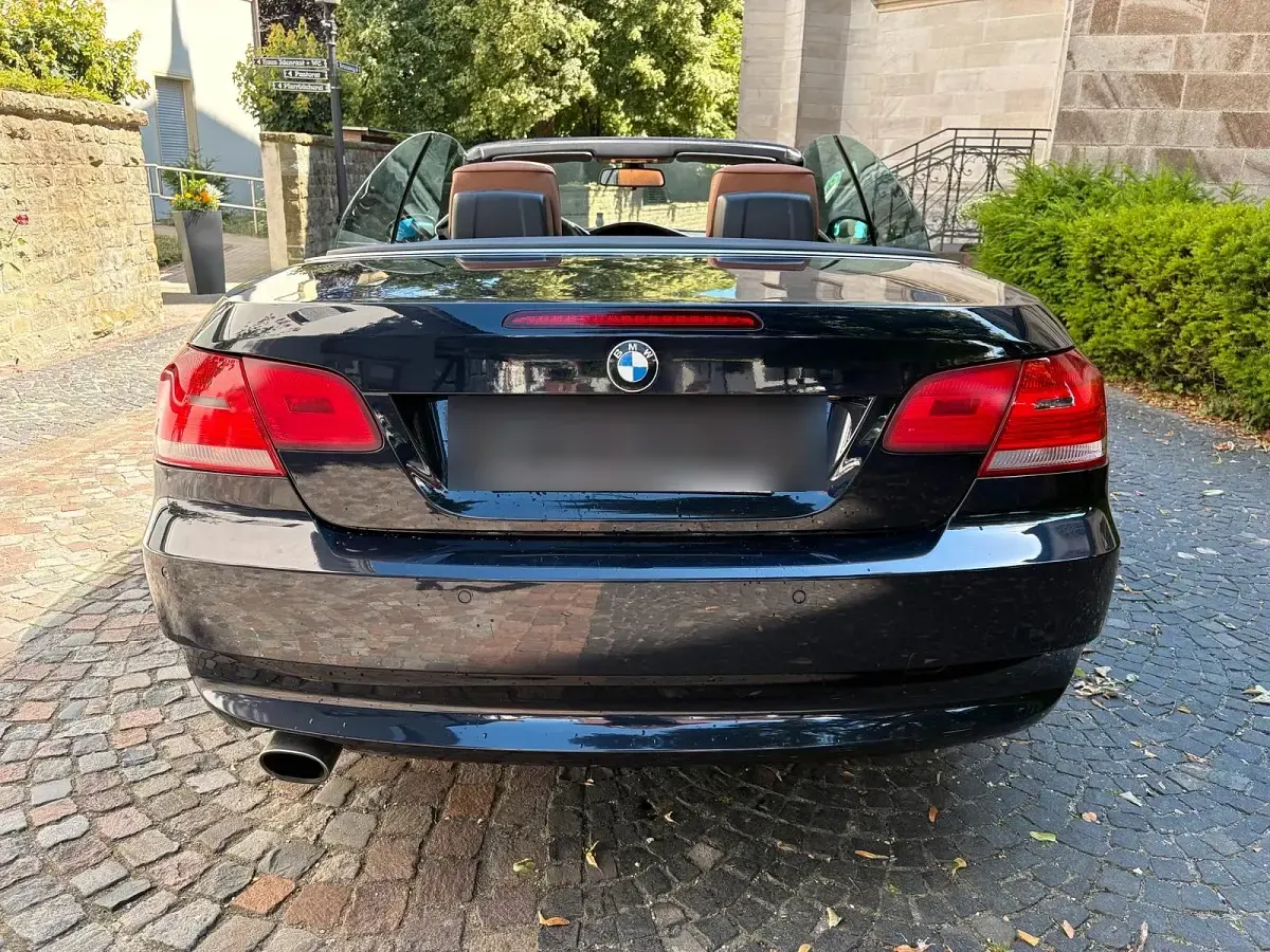 Gebraucht BMW 320 Cabriolet 170 PS (125 kW) 2008 Blau Cabrio