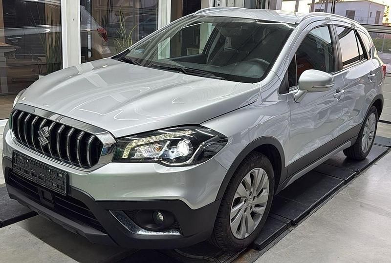 Silber Gebraucht 2021 Suzuki SX4 S-Cross Club SUV | 14.980 € (Superpreis) - Bild 1/4