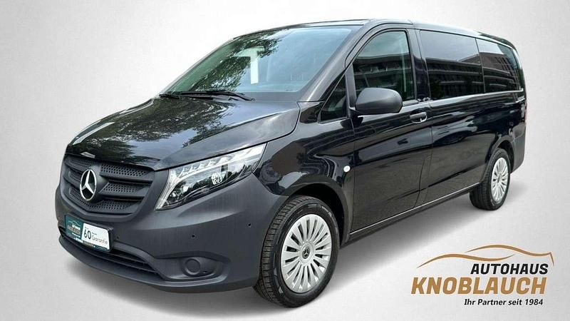 Schwarz Gebraucht 2024 Mercedes Vito Van / Kleinbus | 43.990 € - Bild 1/3