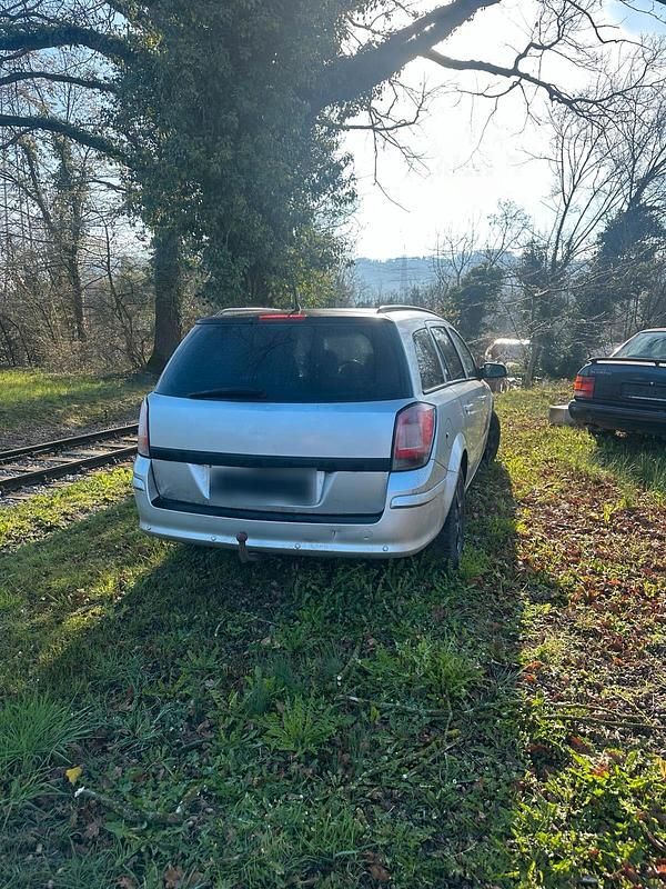 Gebraucht Opel Astra 150 PS (110 kW) 2004 Silber Kombi