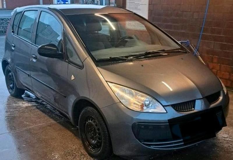 Grau Gebraucht 2005 Mitsubishi Colt Kleinwagen | 900 € (Superpreis) - Bild 1/4