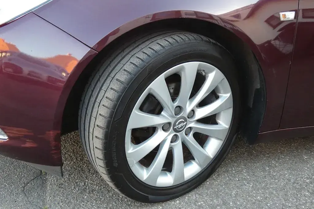 Gebraucht Opel Insignia Active 160 PS (117 kW) 2013 Rot Limousine