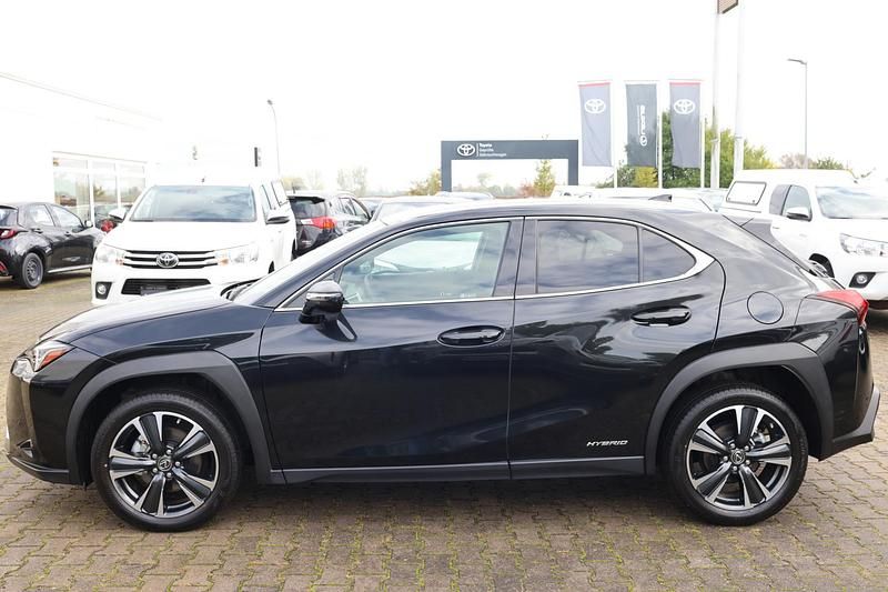 Gebraucht Lexus UX 184 PS (135 kW) 2022 SUV