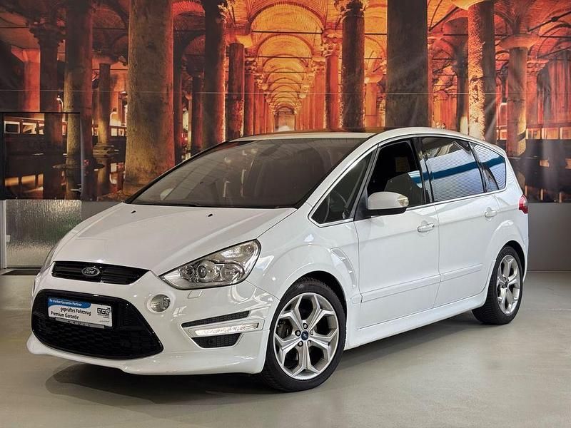 Frozen white Gebraucht 2013 Ford S-MAX Titanium S Van / Kleinbus | 13.650 € (Etwas zu teuer) - Bild 1/4