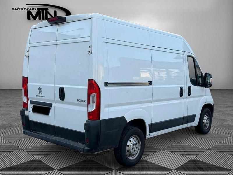 Gebraucht Peugeot Boxer 131 PS (96 kW) 2019 Weiß Van