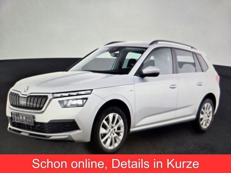 Stribrna brilliant/ brilliant Gebraucht 2021 Skoda Kamiq Clever SUV | 20.395 € (Fairer Preis) - Bild 1/4