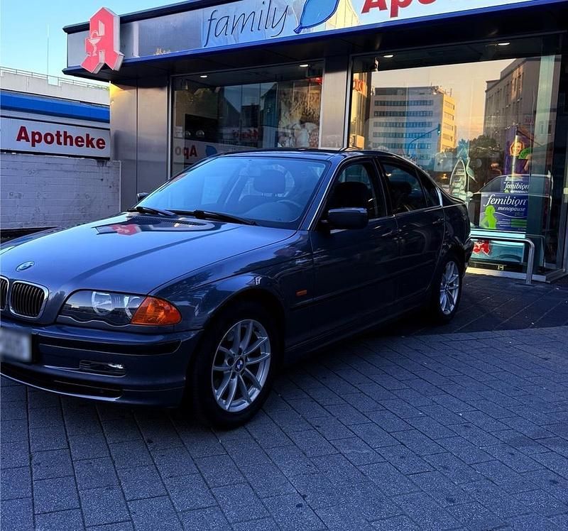 Second-hand BMW 328 193 CP (141 kW) 1999 Gri Berlinǎ