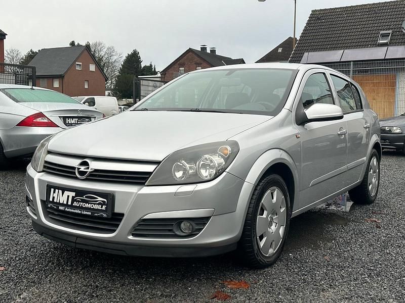 Gebraucht Opel Astra 105 PS (77 kW) 2005 Silber Kleinwagen