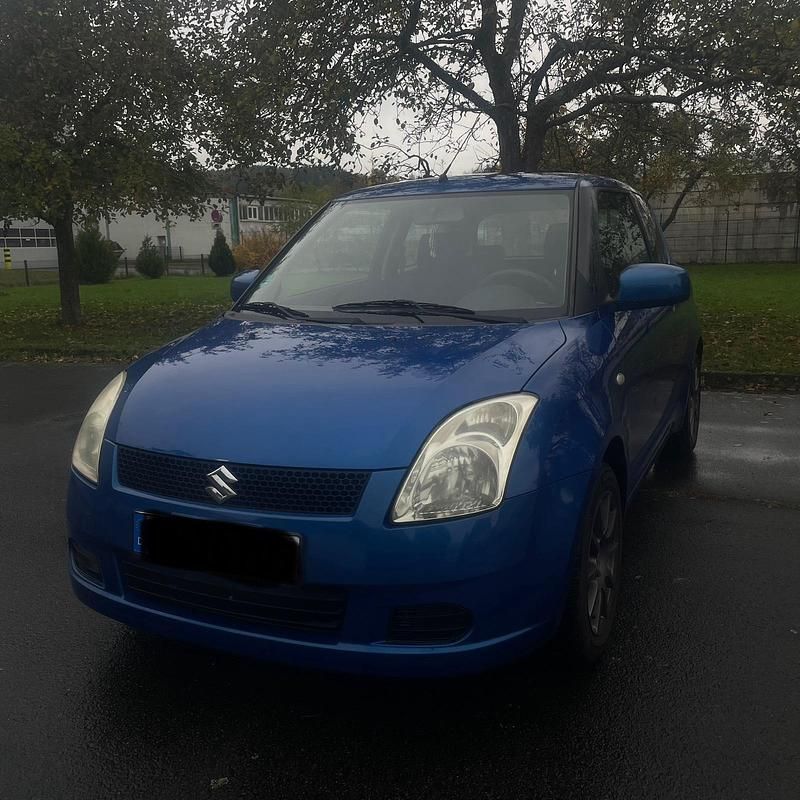 Blau Gebraucht 2005 Suzuki Swift Kleinwagen | 1.800 € (Teuer) - Bild 1/4