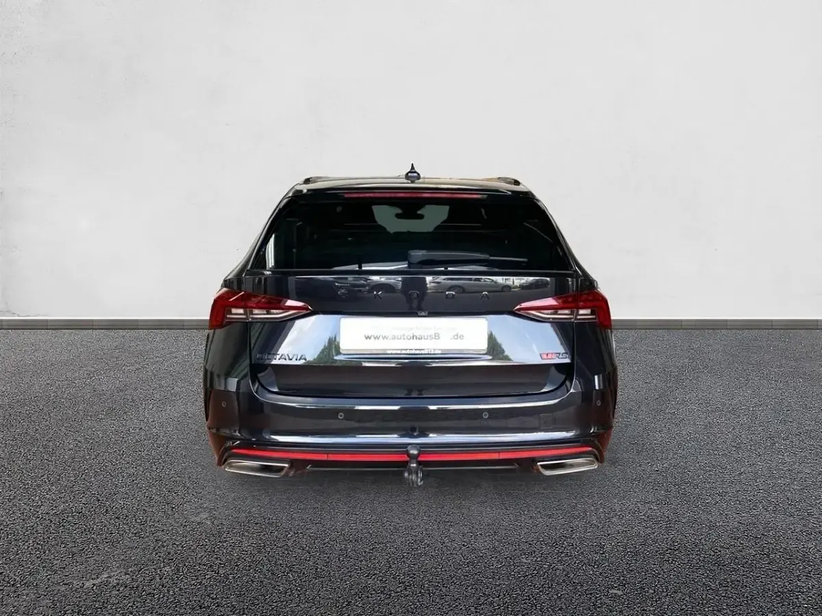 Gebraucht Skoda Octavia RS 200 PS (147 kW) 2022 Blackmagic perleffekt Kombi