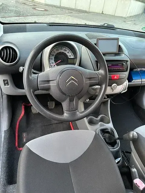Gebraucht Citroën C1 Advance 68 PS (50 kW) 2010 Weiß Kleinwagen