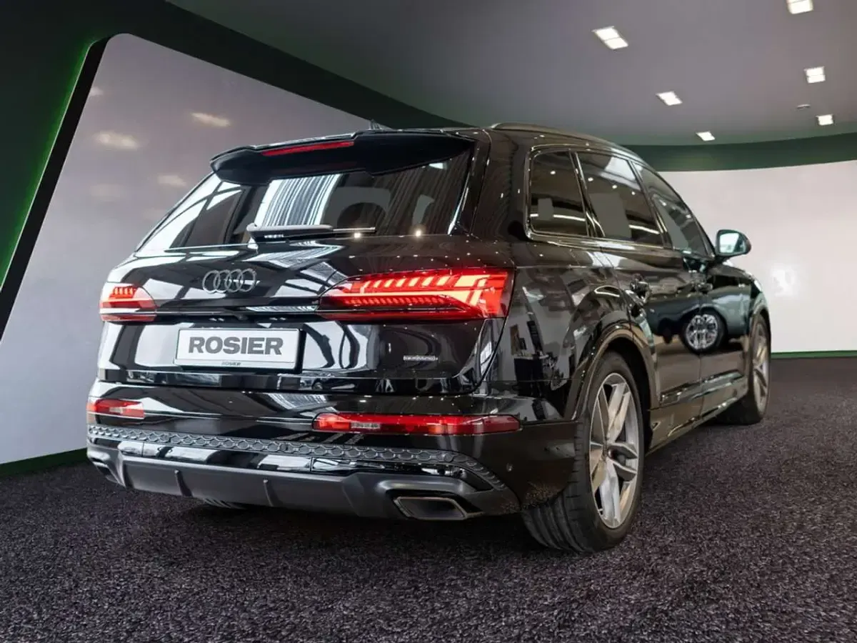 Neu Audi Q7 S-Line 286 PS (210 kW) 2025 Schwarz / mythosschwarz SUV