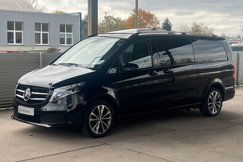 Obsidianschwarz metallic Gebraucht 2021 Mercedes V300 Van / Kleinbus | 56.499 € (Fairer Preis) - Bild 1/4