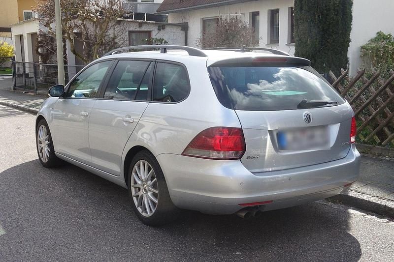 Gebraucht VW Golf VII Match 140 PS (102 kW) 2013 Kombi