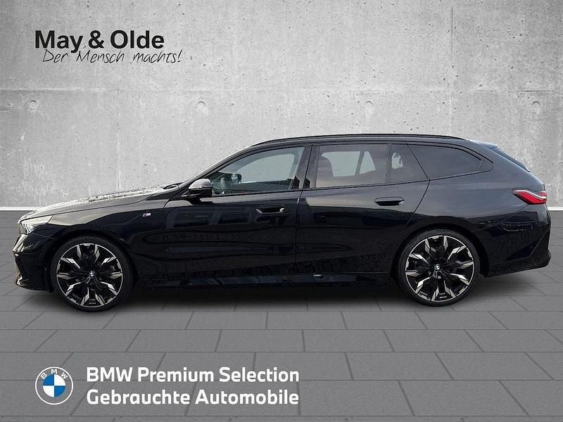 Gebraucht BMW 520 Performance 190 PS (139 kW) 2025 Schwarz Kombi