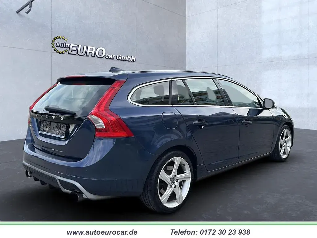 Gebraucht Volvo V60 R-Design 179 PS (131 kW) 2011 Blau Kombi
