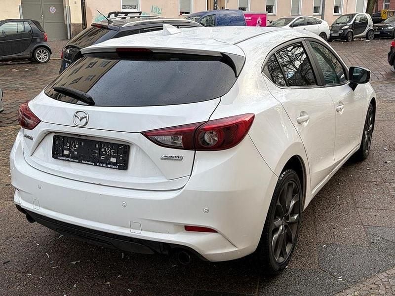 Gebraucht Mazda 3 Exclusive-Line 150 PS (110 kW) 2017 Weiß Limousine