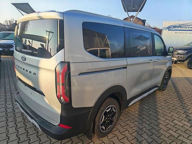 Neu Ford Tourneo Active 170 PS (125 kW) 2025 Moondustsilbermetallic Van / Kleinbus