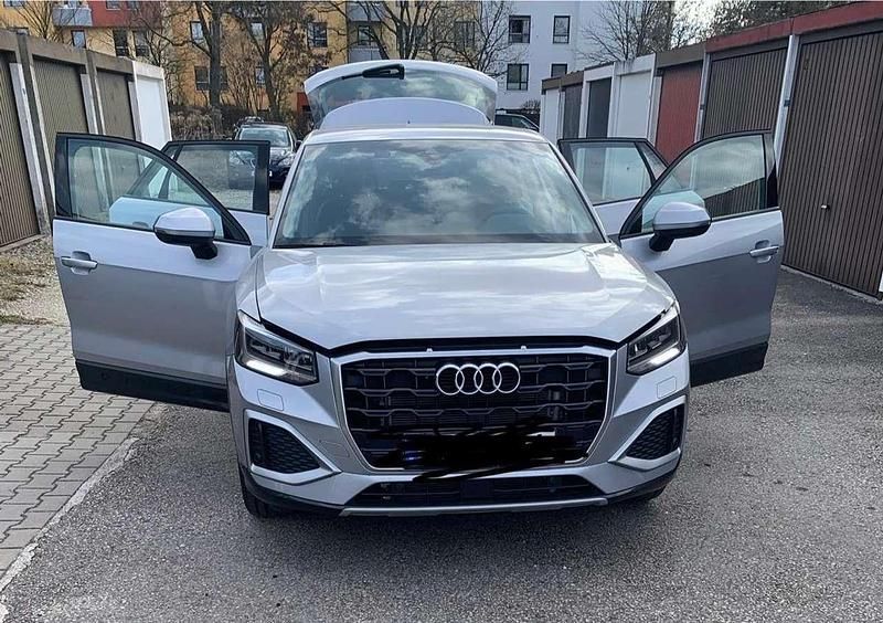 Gebraucht Audi Q2 Advanced 150 PS (110 kW) 2023 Silber SUV
