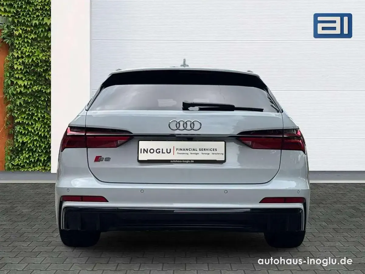 Gebraucht Audi S6 Ambiente 344 PS (253 kW) 2024 Gletscherweiß metallic Kombi