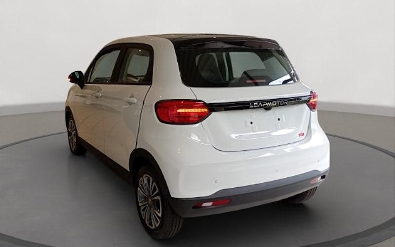 Neu Leapmotor T03 69 kW (95 PS) 2025 Weiß Kleinwagen