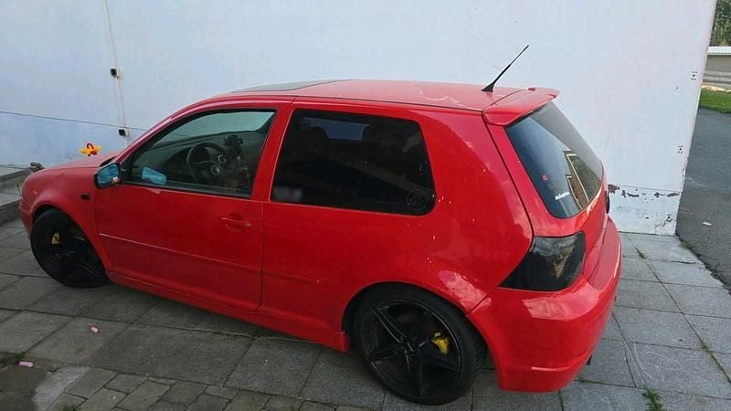 Second-hand VW Golf 150 CP (110 kW) 1998 Roșu Coupe