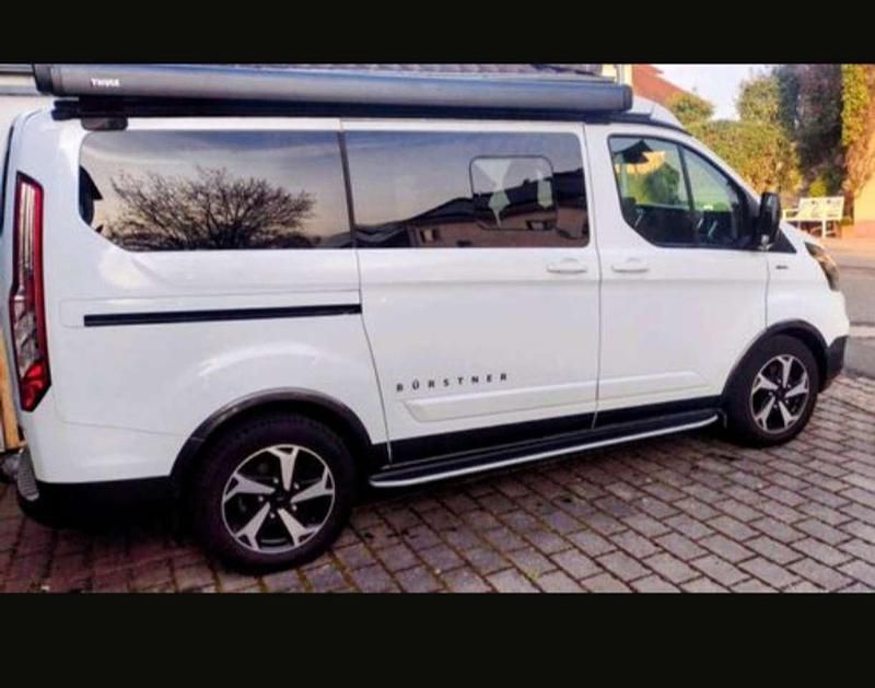 Gebraucht Ford Tourneo Titanium 170 PS (125 kW) 2024 Weiß Van / Kleinbus