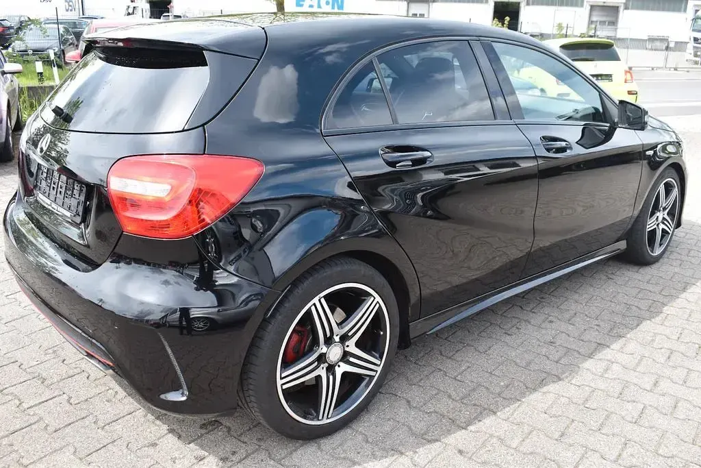 Gebraucht Mercedes A250 AMG 211 PS (155 kW) 2013 Schwarz Limousine