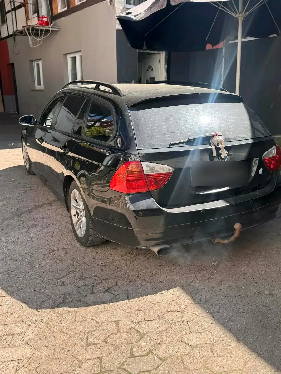 Second-hand BMW 320 177 CP (130 kW) 2007 Negru Break