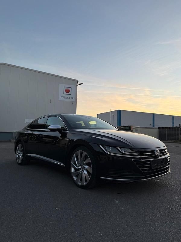 Second-hand VW Arteon 240 CP (176 kW) 2017 Negru Hatchback