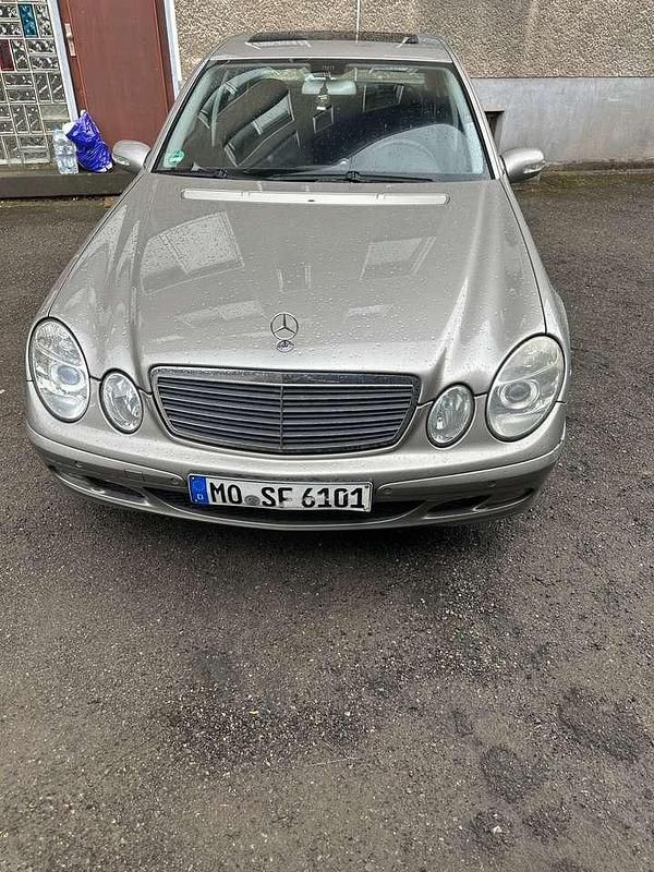 Gebraucht 2005 Mercedes E280 Classic Limousine | 3.750 € (Superpreis) - Bild 1/4