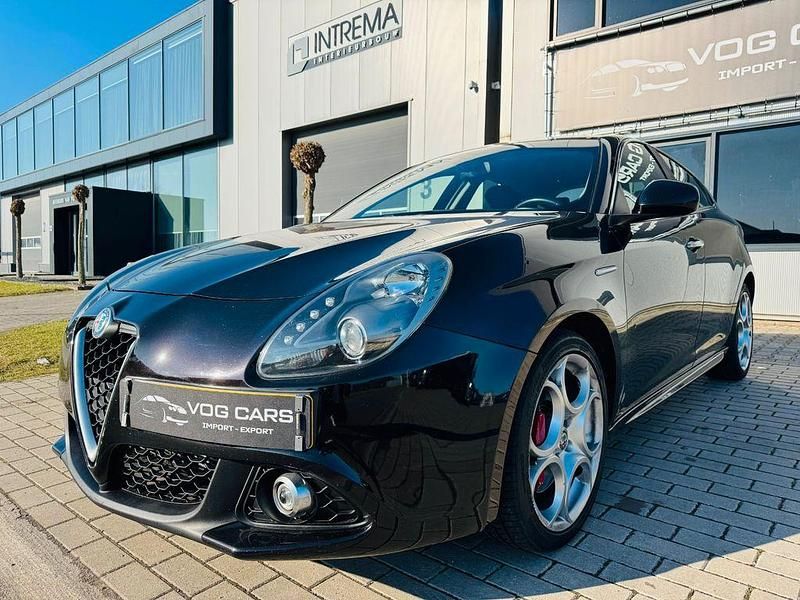 Gebraucht Alfa Romeo Giulietta Super 120 PS (88 kW) 2016 Schwarz Kleinwagen