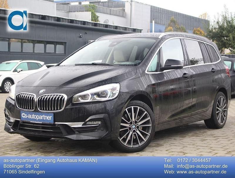 Schwarz 2 Gebraucht 2020 BMW 220 Gran Tourer Luxury Line Van / Kleinbus | 20.800 € (Fairer Preis) - Bild 1/4