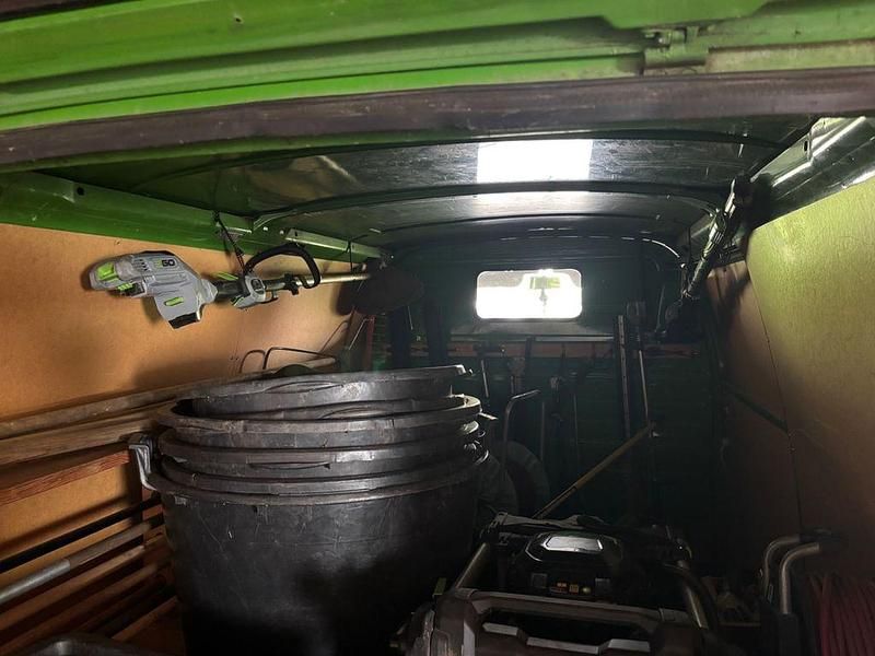 Second-hand VW T3 64 CP (47 kW) 1981 Verde Van