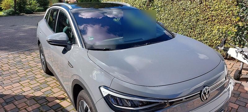 Grau Gebraucht 2022 VW ID.4 Pro SUV | 27.500 € (Fairer Preis) - Bild 1/4
